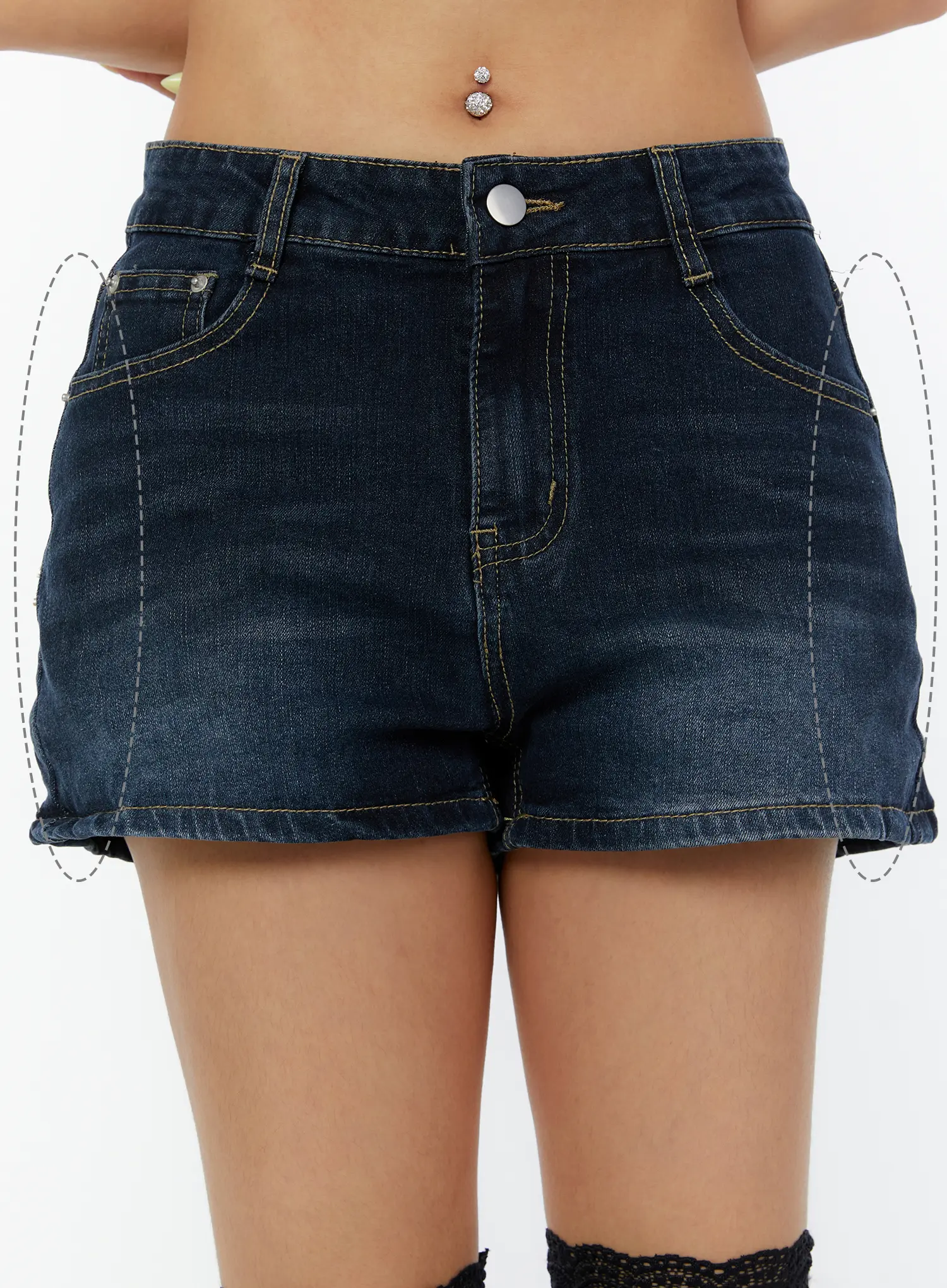 Vintage Wash Hip-Pad Denim Shorts CY520 - Image 3