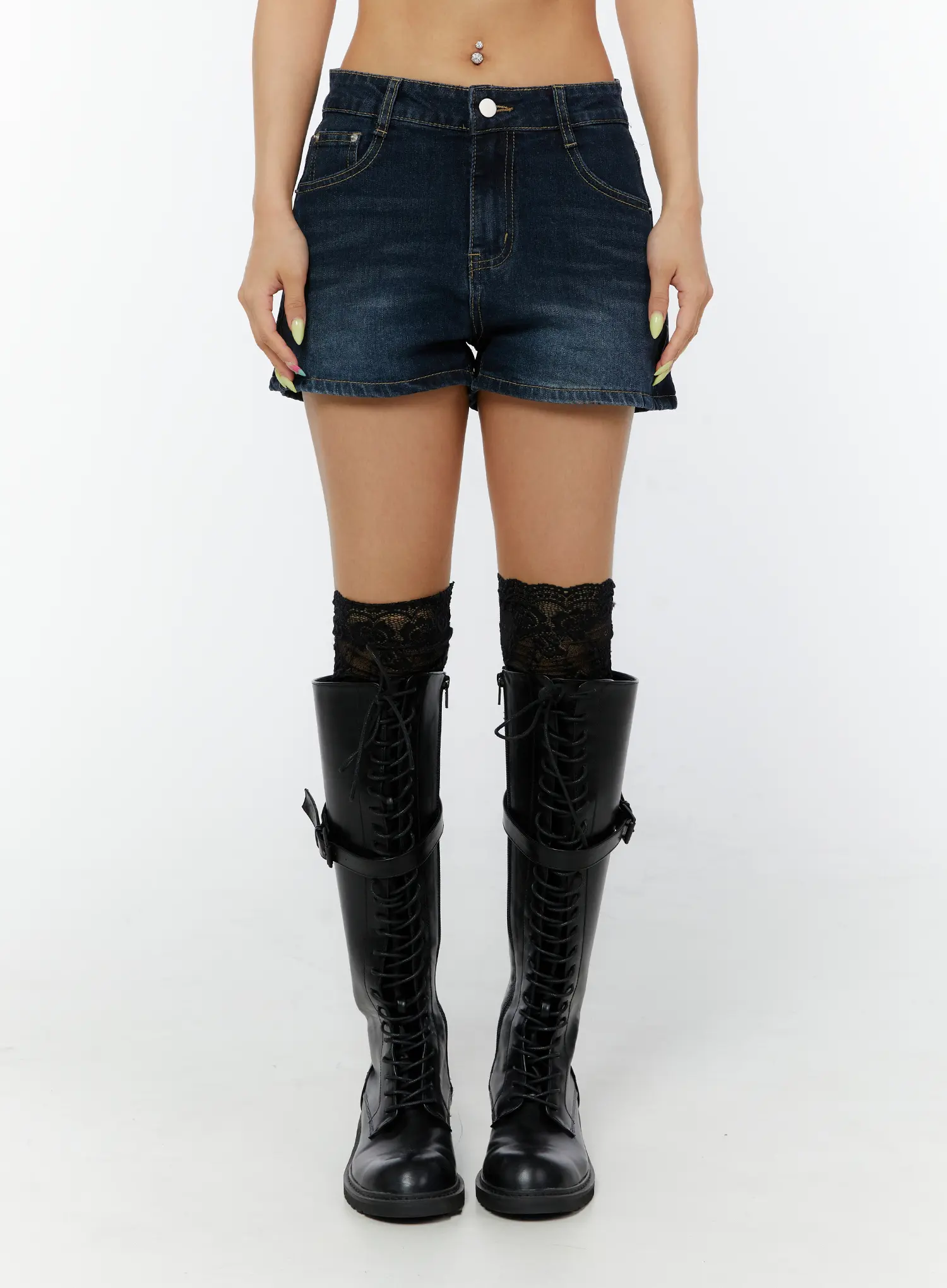 Vintage Wash Hip-Pad Denim Shorts CY520 - Image 9