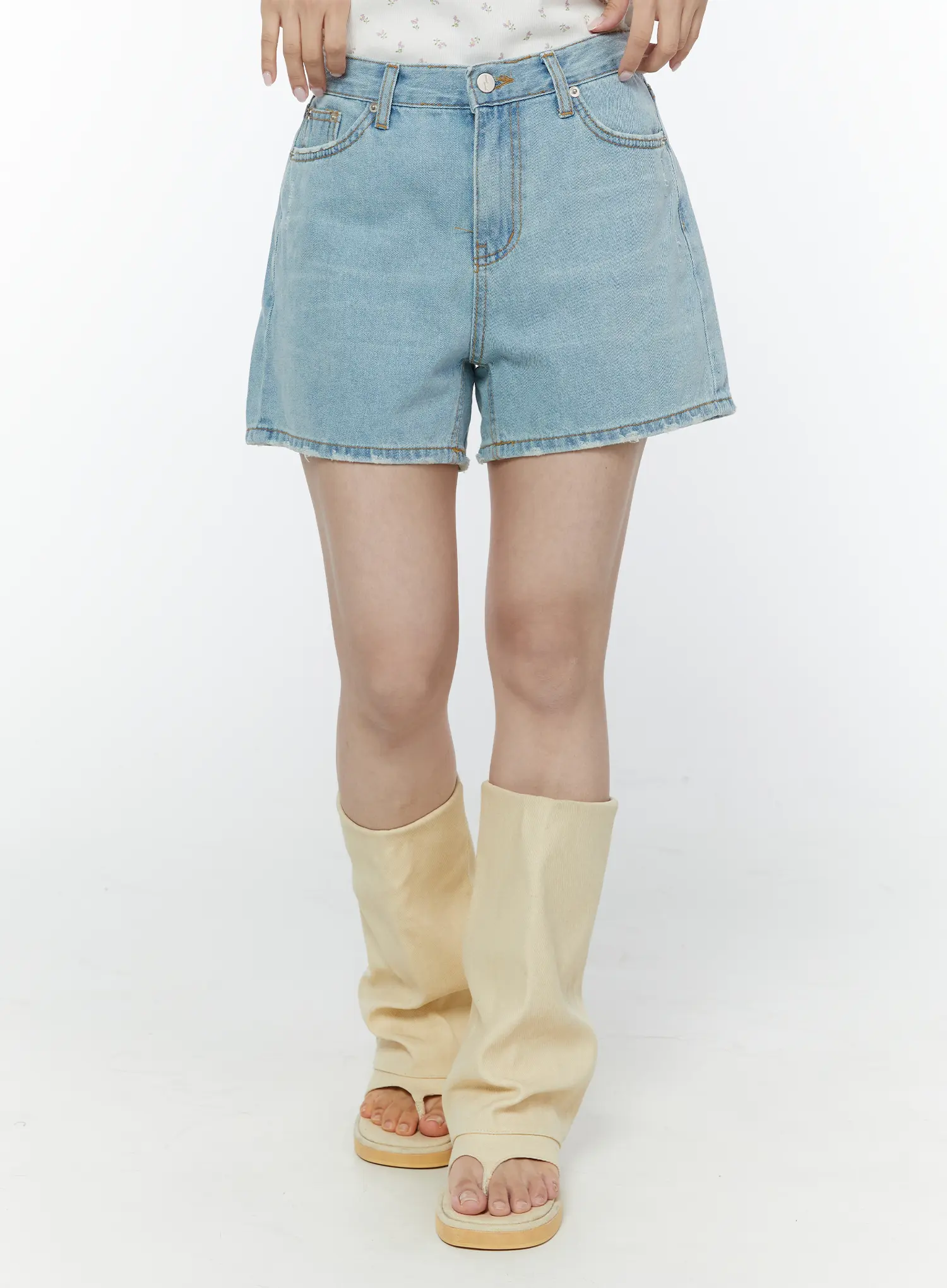 Washed Denim High-Waist Shorts IY507