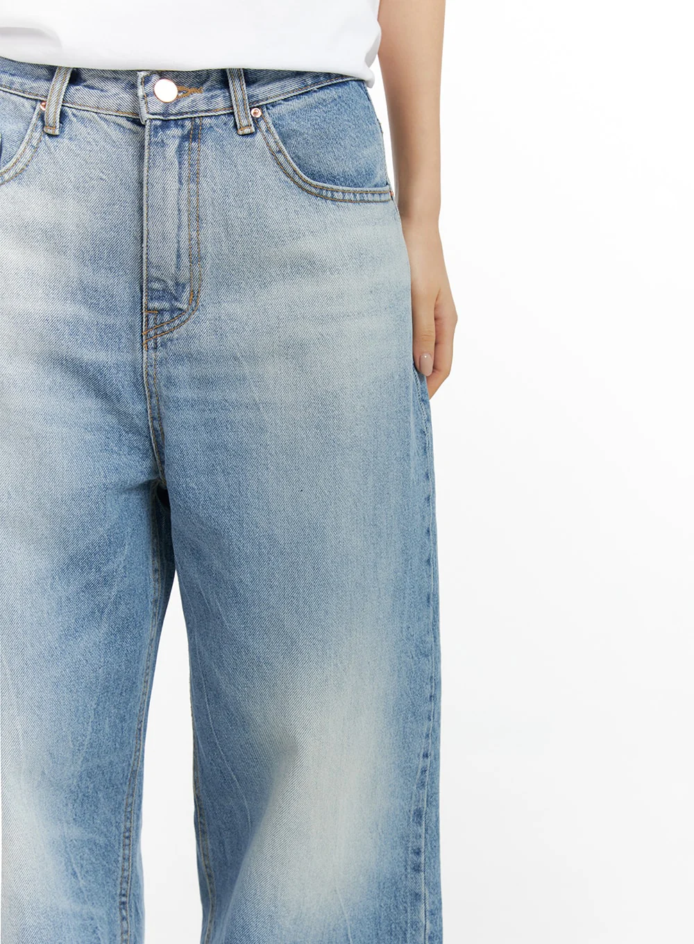 Washed Wide-Leg Jeans CF419 - Image 3