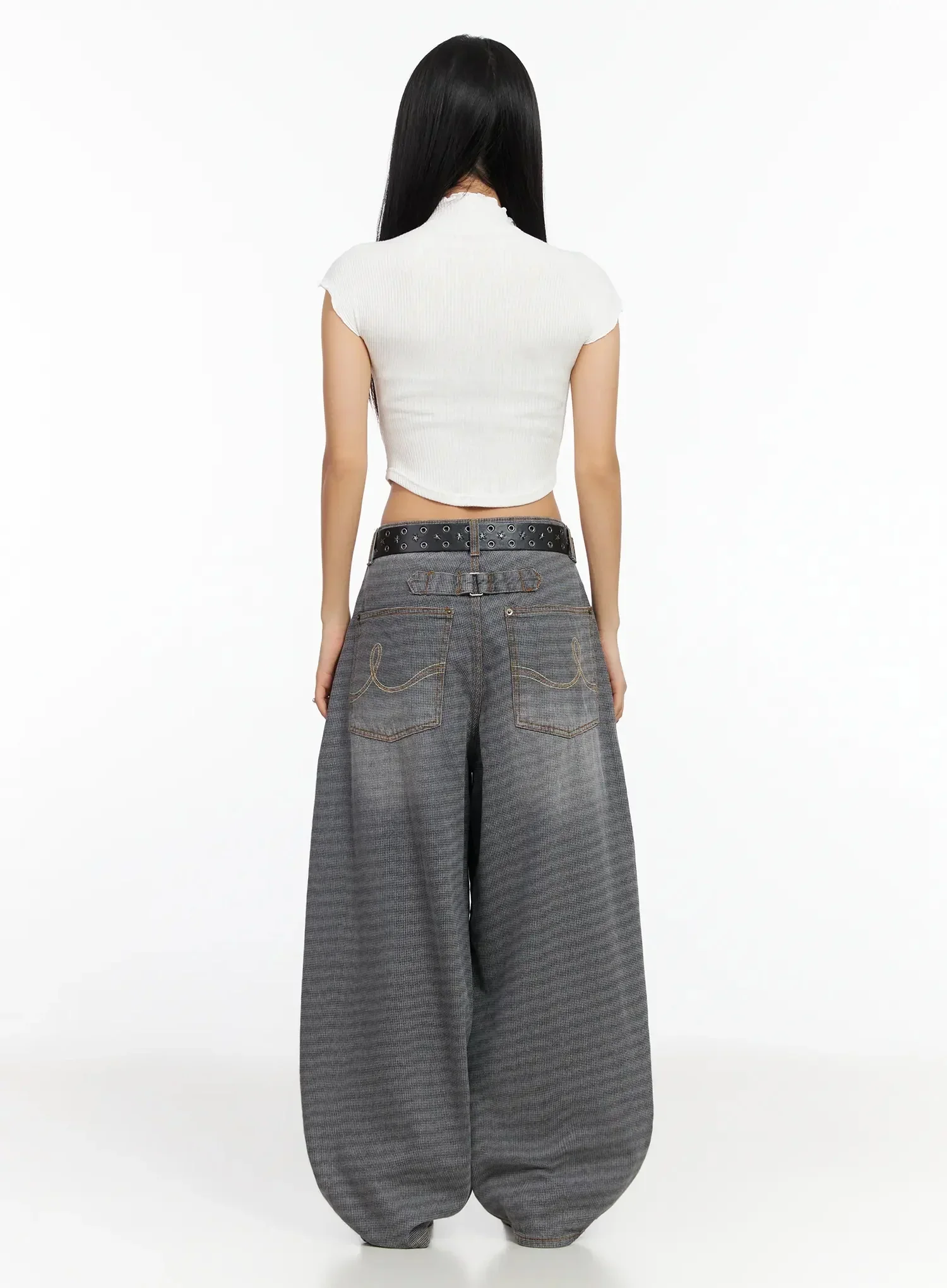Wavy Ribbed Cropped T-Shirt CA513 - Image 11