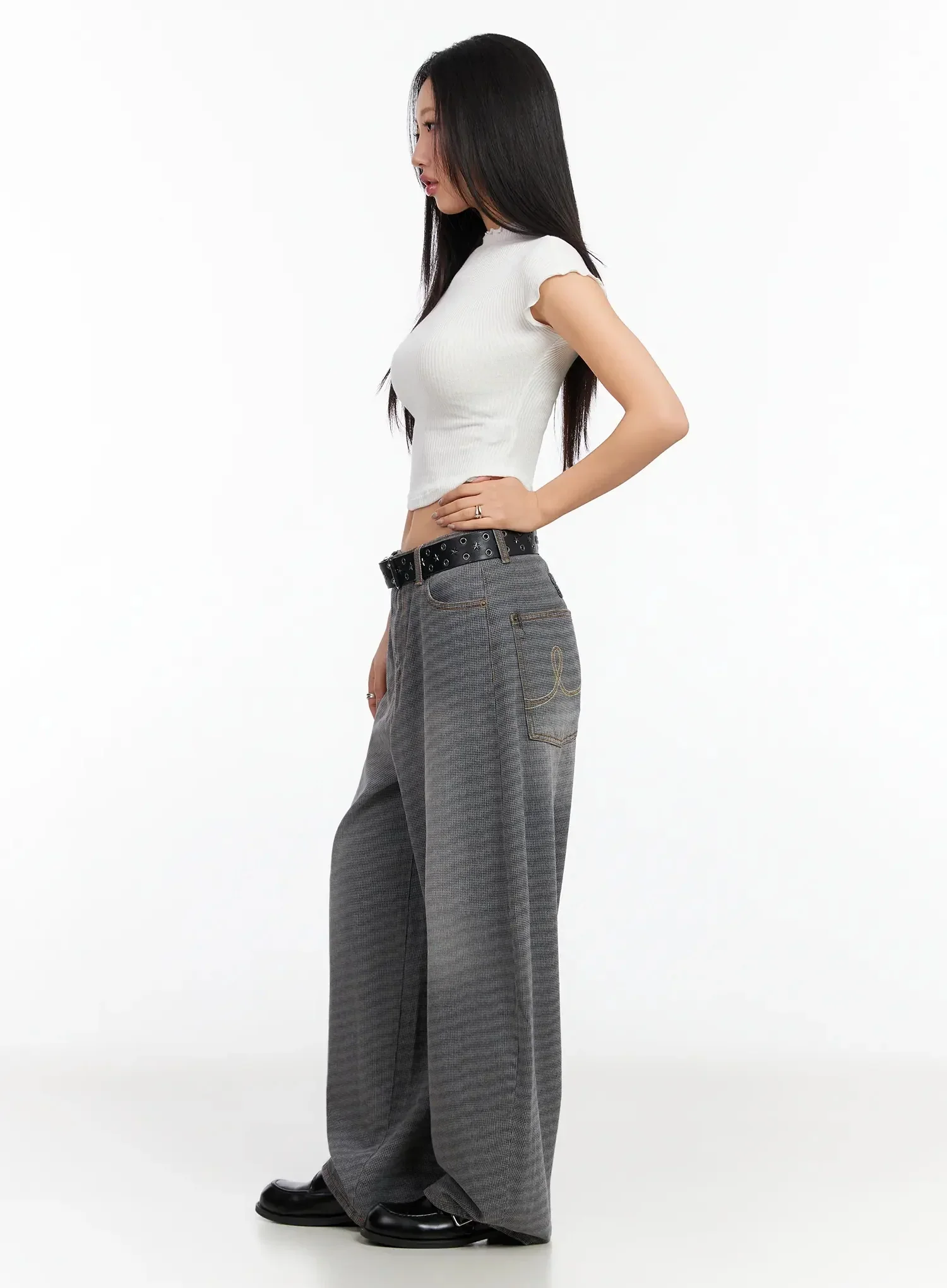Wavy Ribbed Cropped T-Shirt CA513 - Image 6