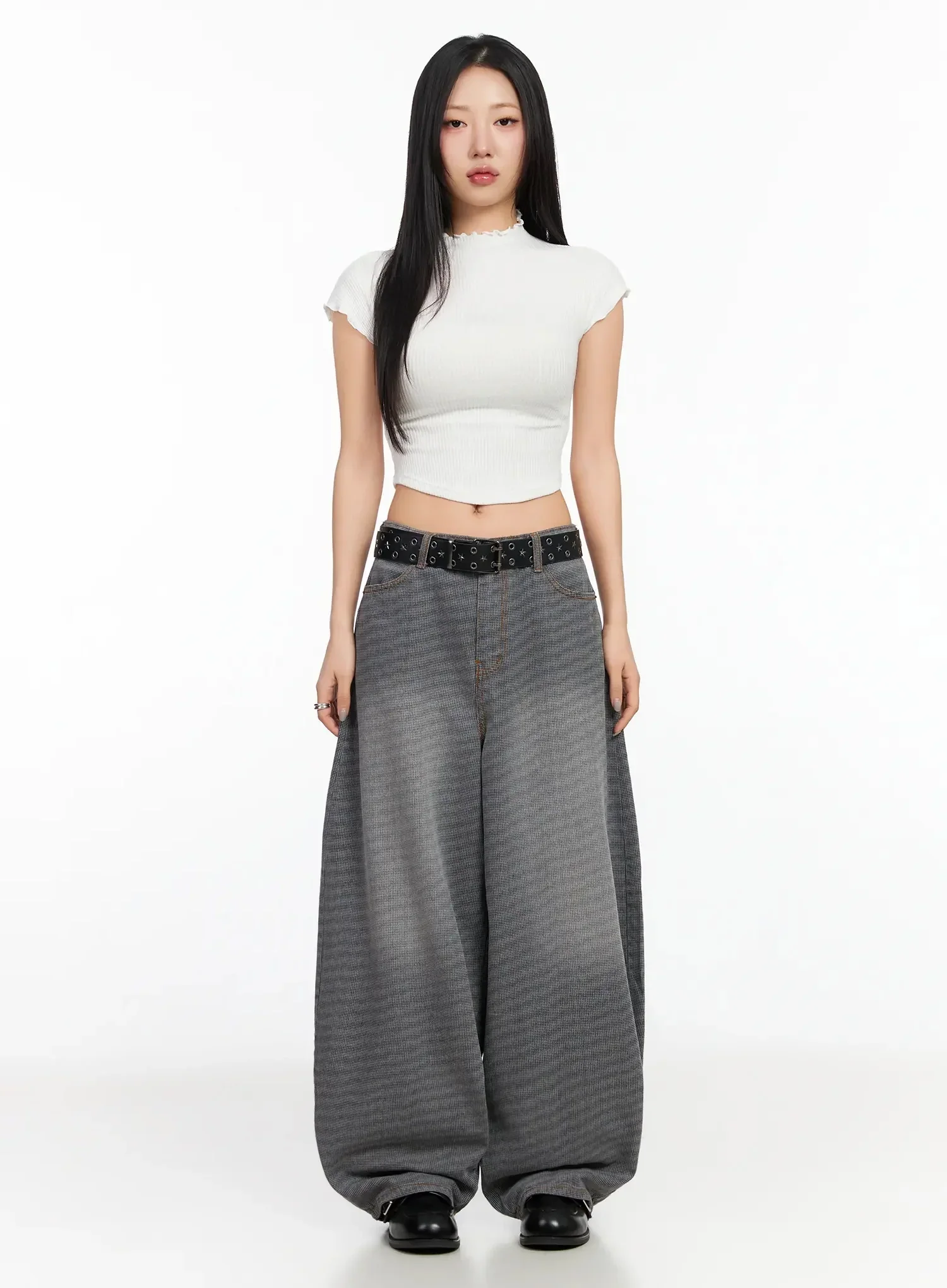 Wavy Ribbed Cropped T-Shirt CA513 - Image 9