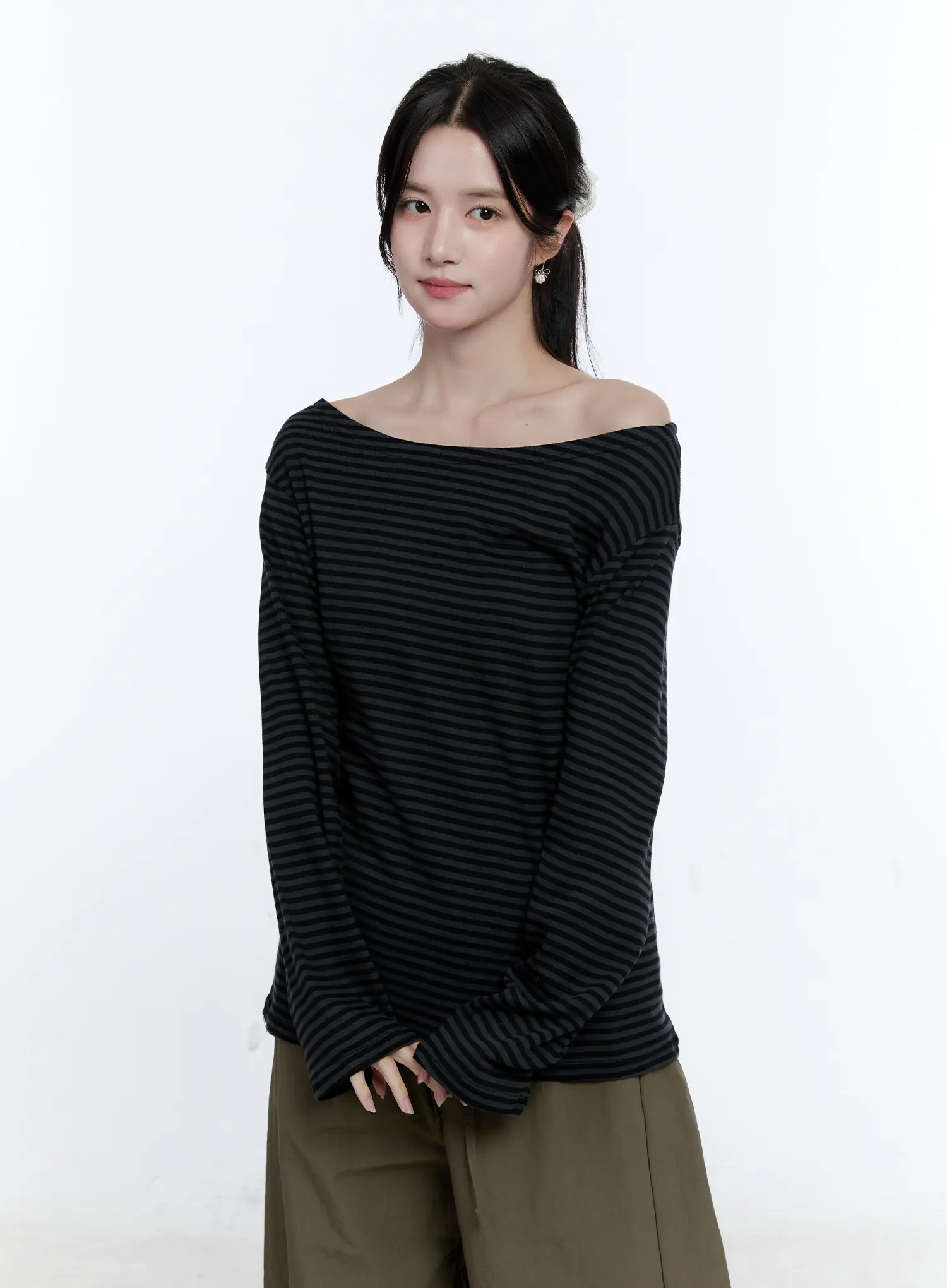 Wide Boat Neck Loose-Fit Top CG513 - Image 9