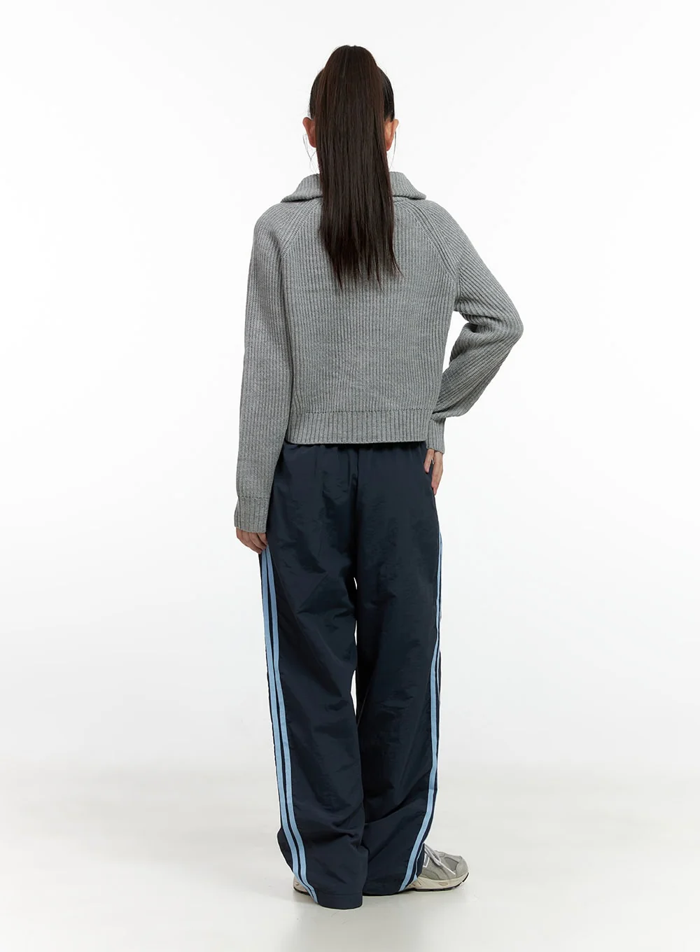 Wide-Leg Contrast Track Pants CN412 - Image 4