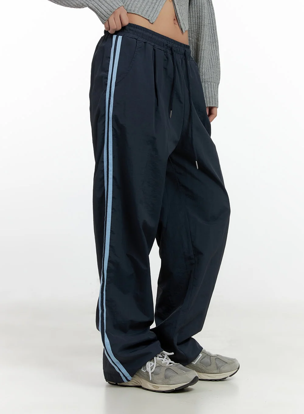 Wide-Leg Contrast Track Pants CN412 - Image 7