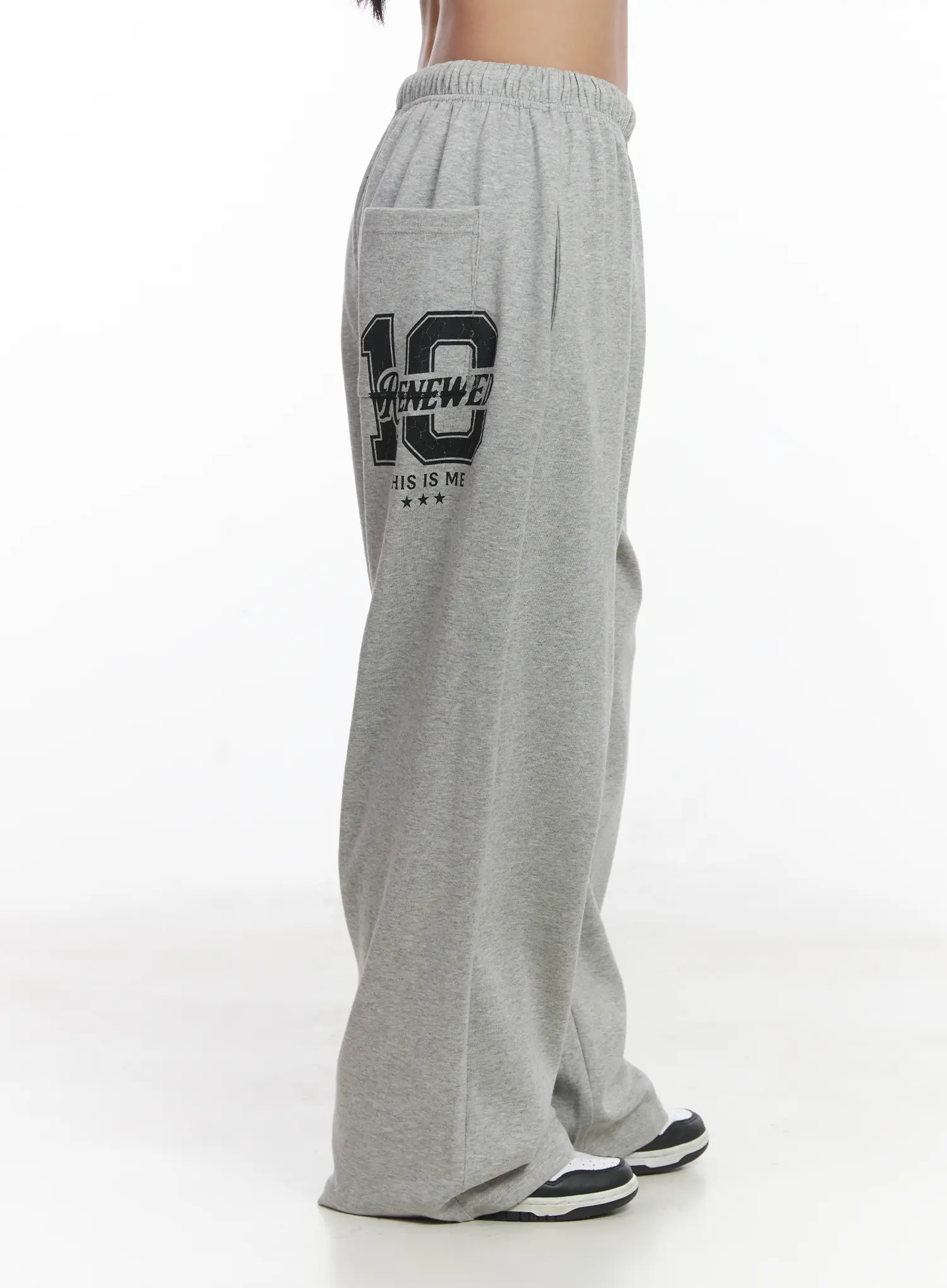 Wide Leg Graphic Sweatpants CD529 - Image 4