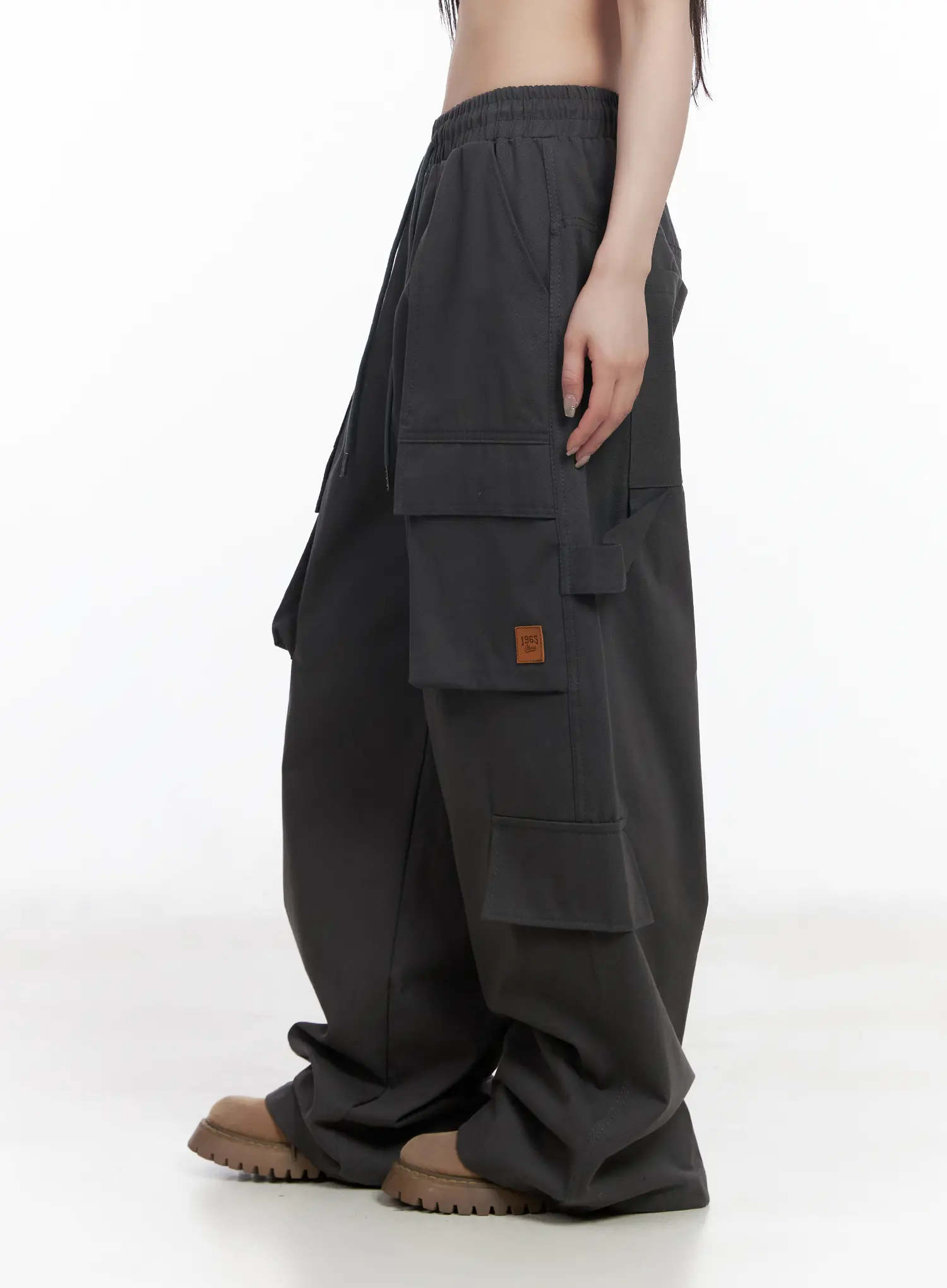 Wide Leg Patch Pocket Cargo Pants CF523 - Image 3