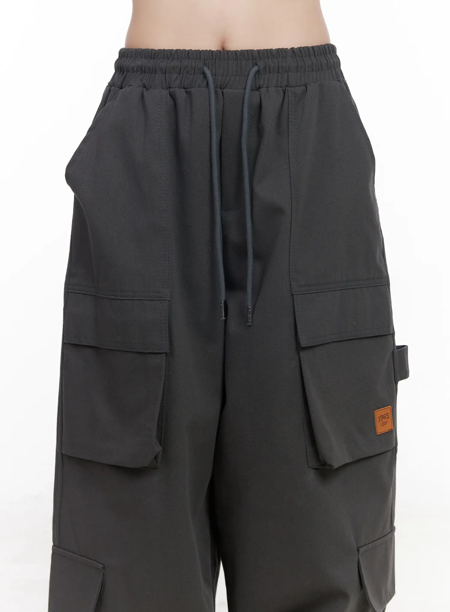 Wide Leg Patch Pocket Cargo Pants CF523 - Image 8
