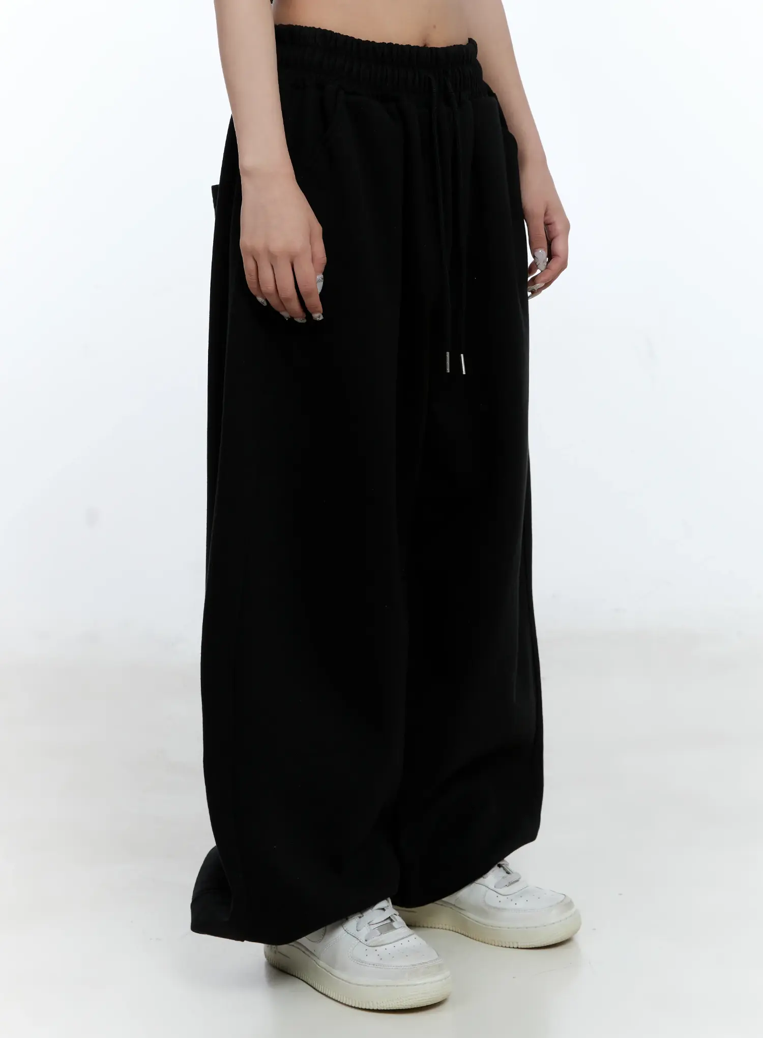 Wide-Leg Relaxed-Fit Track Pants CL530 - Image 10