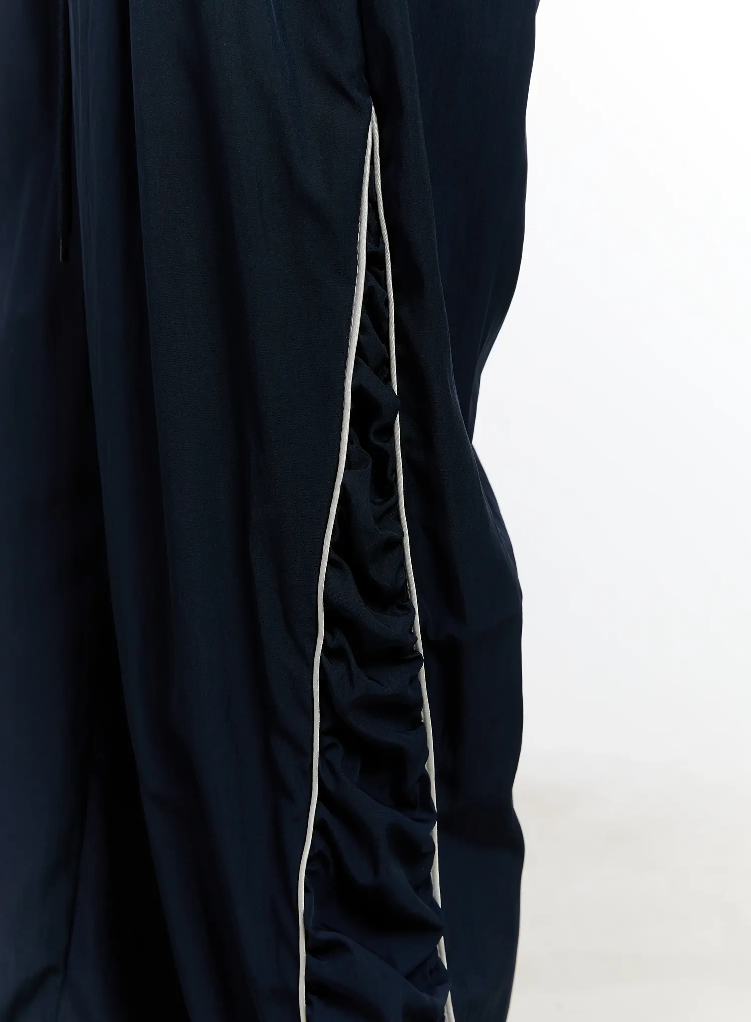 Wide-Leg Shirred Training Pants CL504 - Image 4